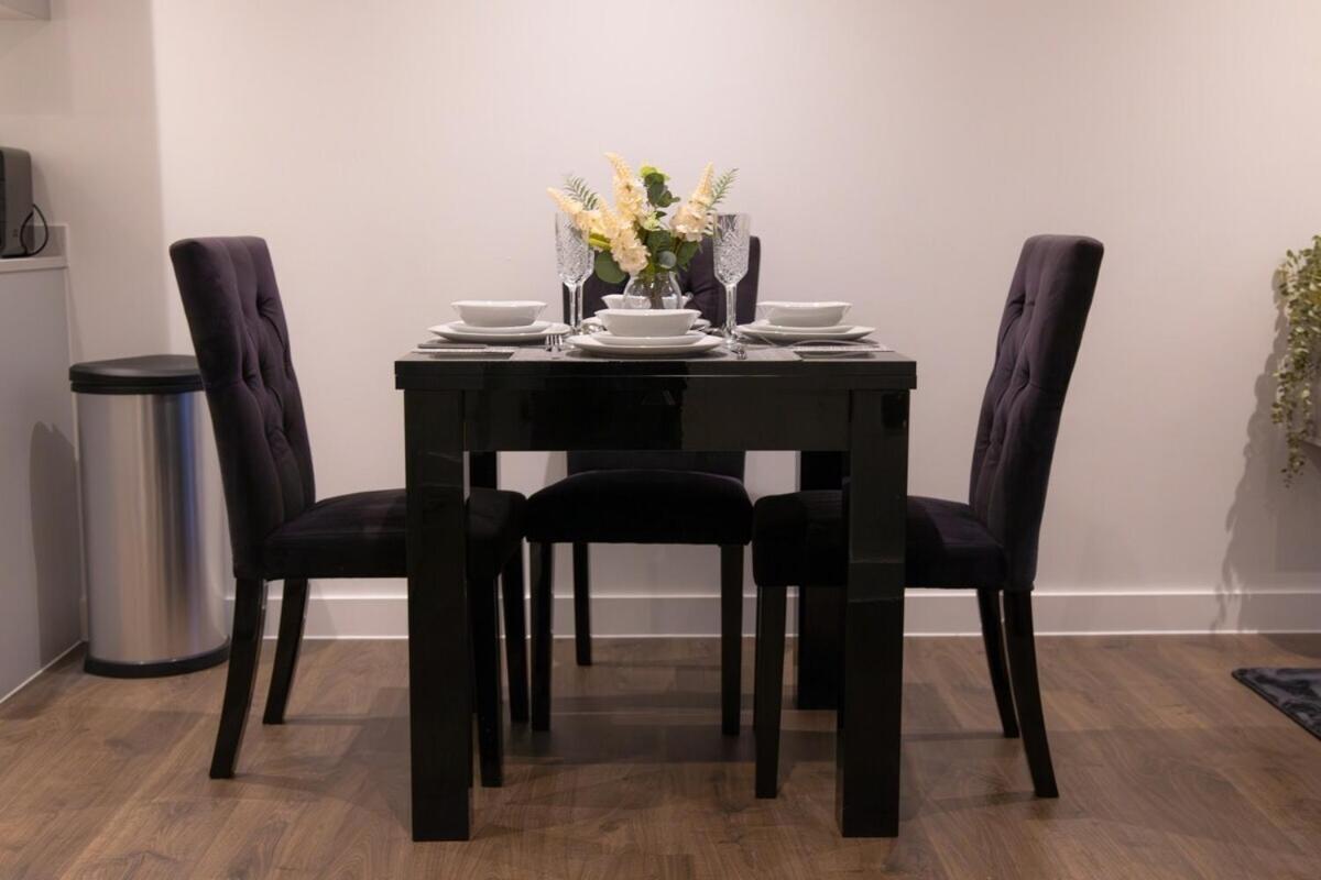 Luxury Mcr 2Bed,2Bath Apartment- Central Location! Манчестър Екстериор снимка