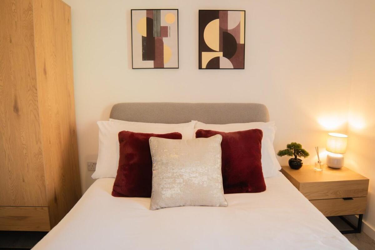 Luxury Mcr 2Bed,2Bath Apartment- Central Location! Манчестър Екстериор снимка