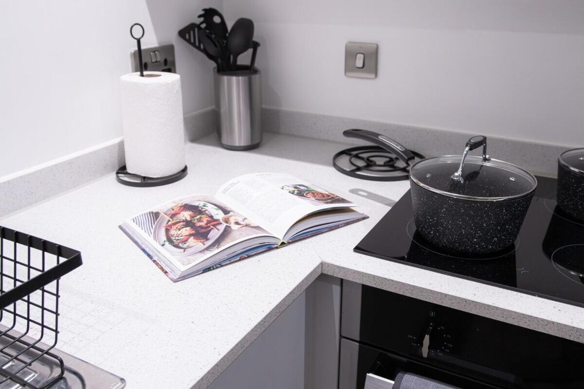 Luxury Mcr 2Bed,2Bath Apartment- Central Location! Манчестър Екстериор снимка